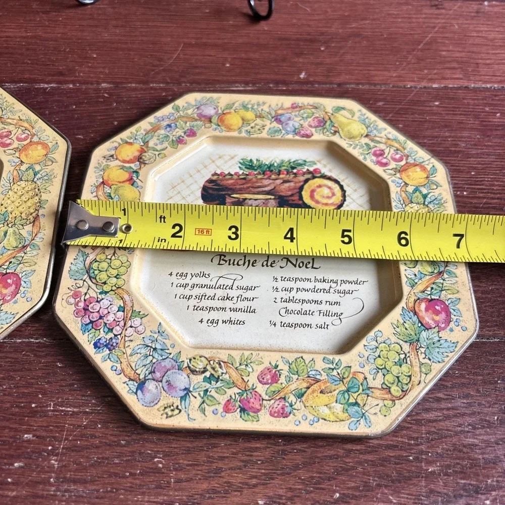 Vtg 1982 Avon Printed Recipe Tin Plates For Hanging England Set of 2 Granny Core